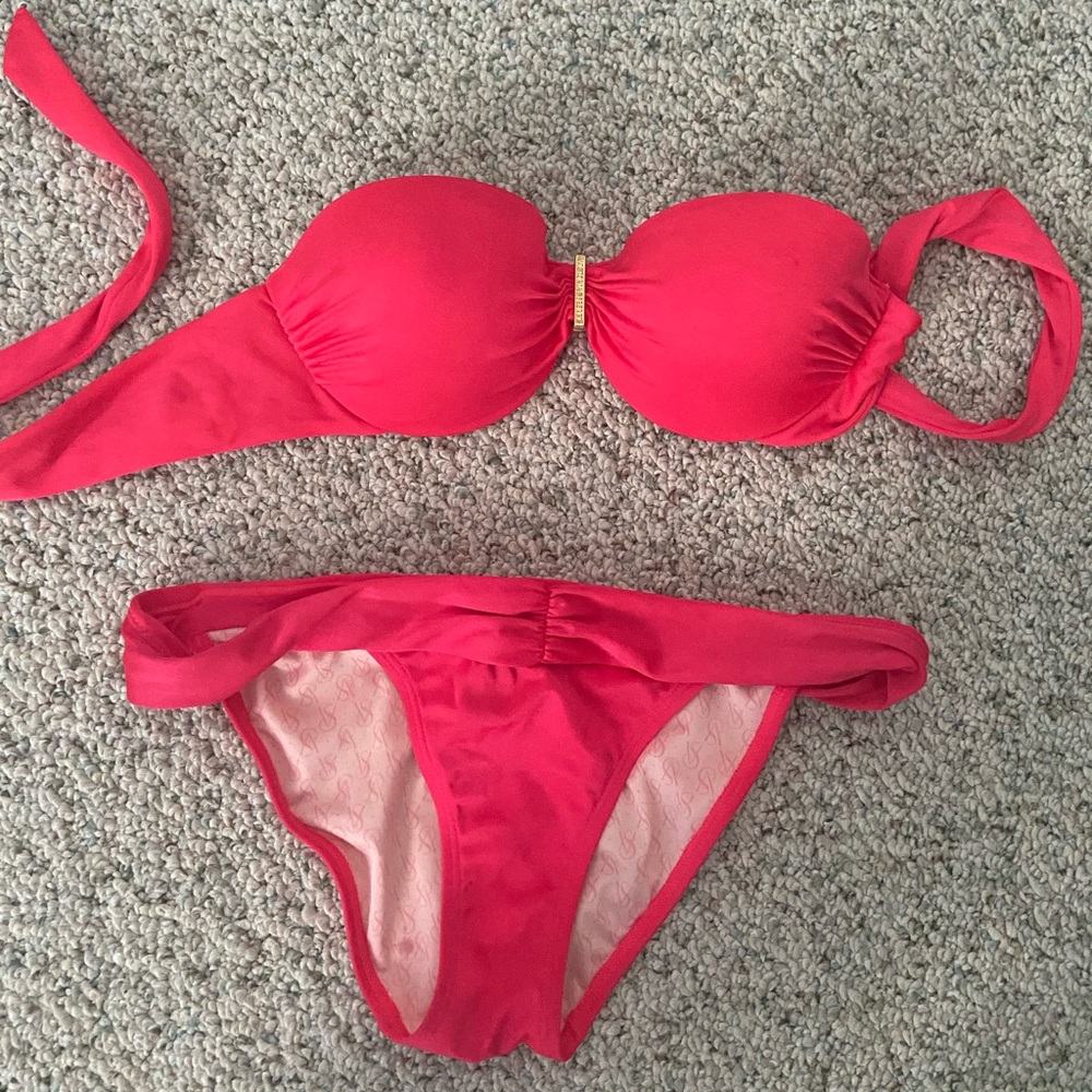 VS red strapless bikini